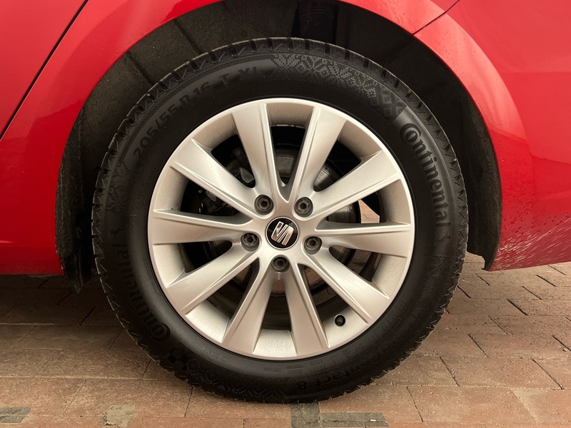 SEAT Leon ST vaihtoauto