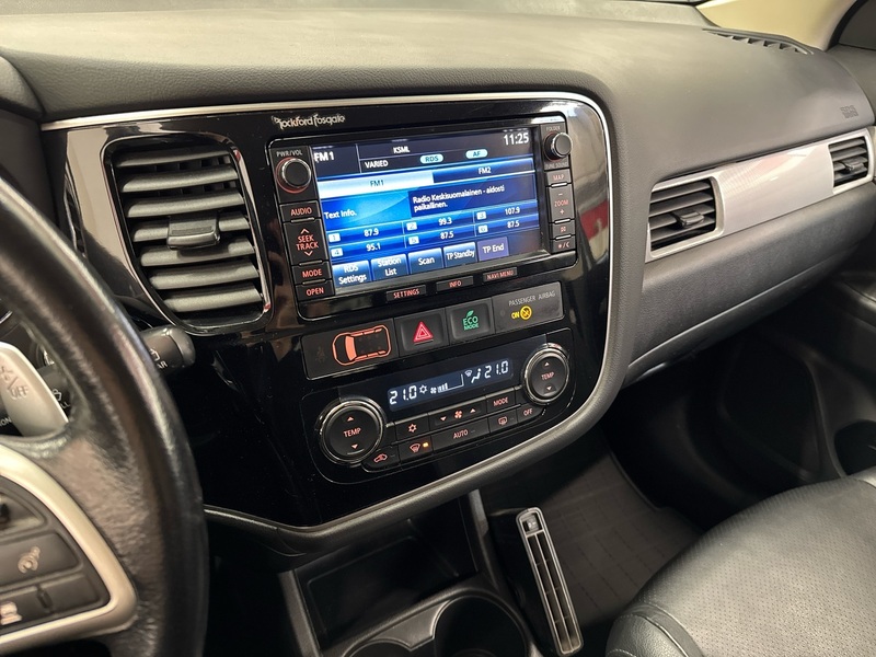 Mitsubishi Outlander PHEV vaihtoauto