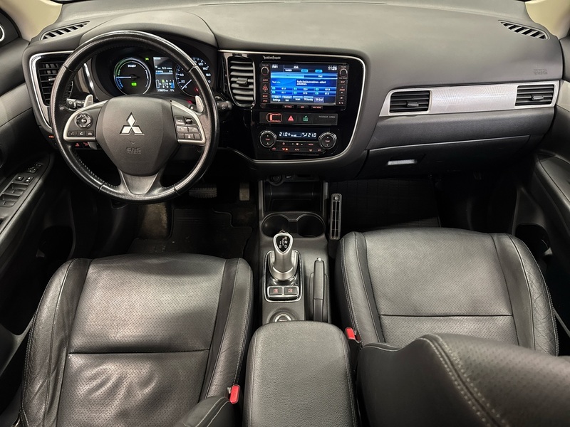 Mitsubishi Outlander PHEV vaihtoauto
