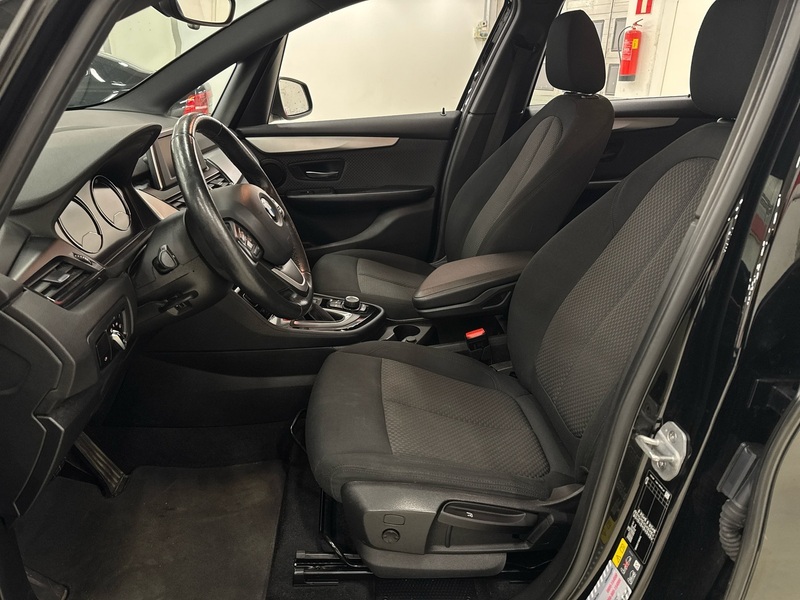BMW 225 vaihtoauto