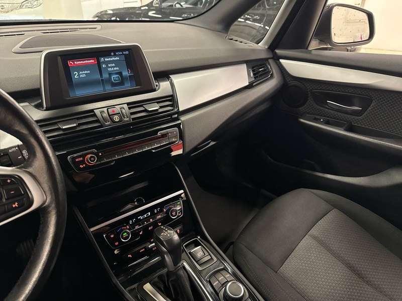 BMW 225 vaihtoauto