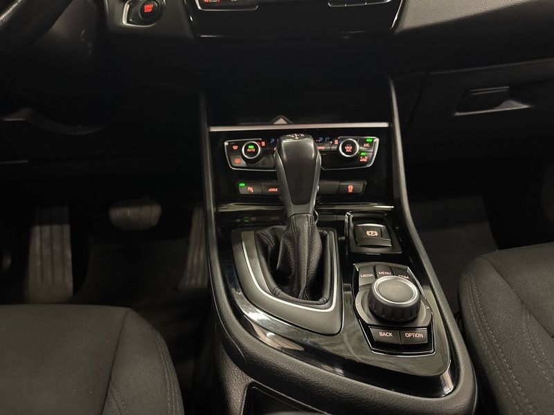 BMW 225 vaihtoauto