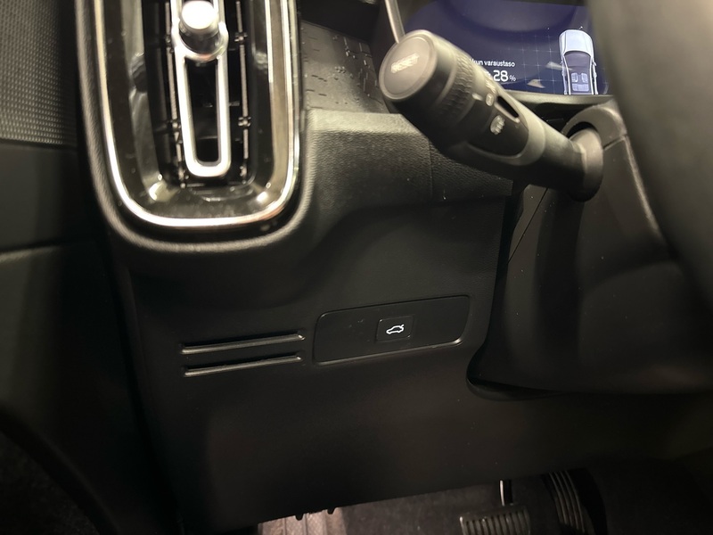 Volvo C40 vaihtoauto