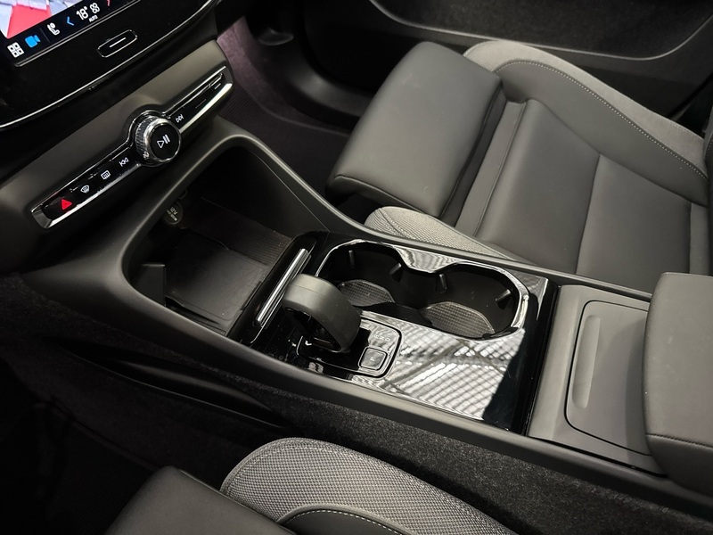 Volvo EX40 vaihtoauto