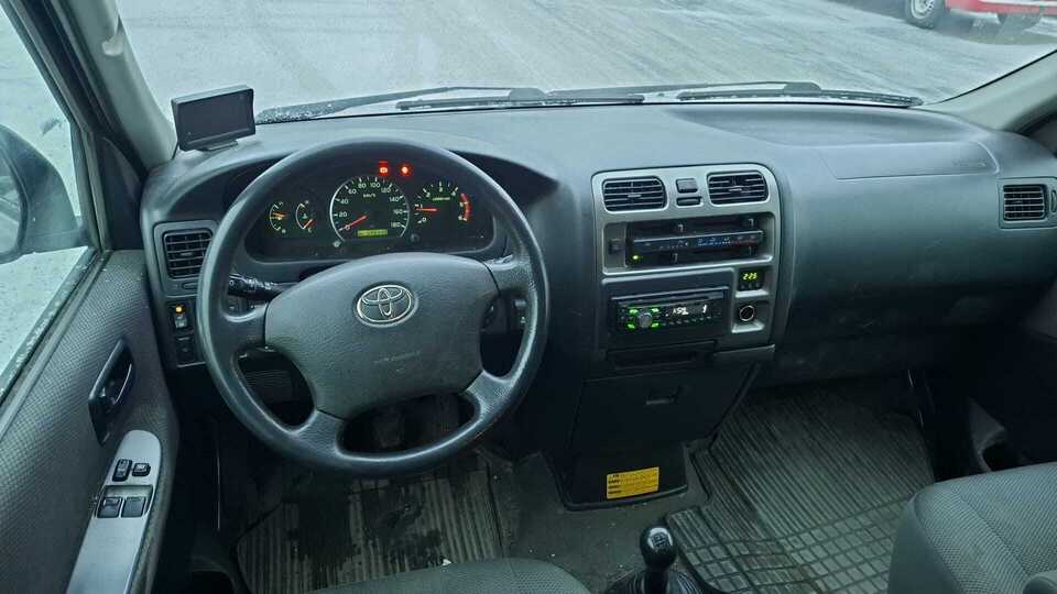 Toyota Hiace vaihtoauto