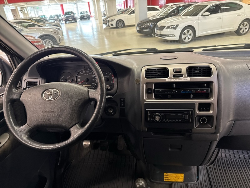 Toyota Hiace vaihtoauto