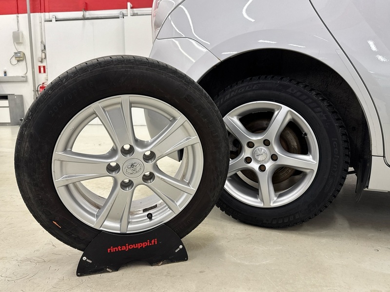 Toyota Verso vaihtoauto