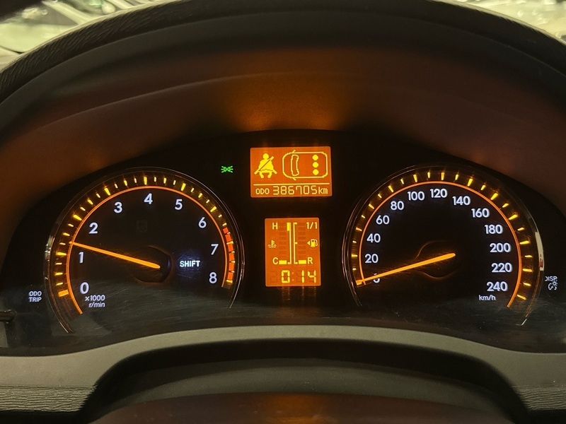 Toyota Avensis vaihtoauto