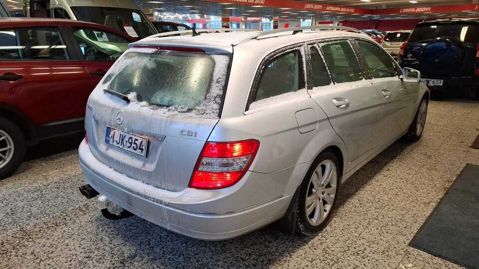 Mercedes-Benz C vaihtoauto