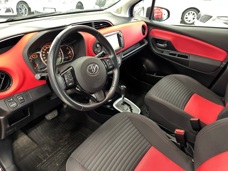 Toyota Yaris vaihtoauto