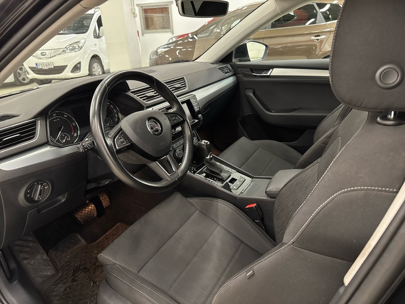 Skoda Superb vaihtoauto