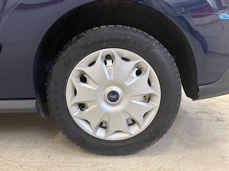 Ford Transit Connect vaihtoauto