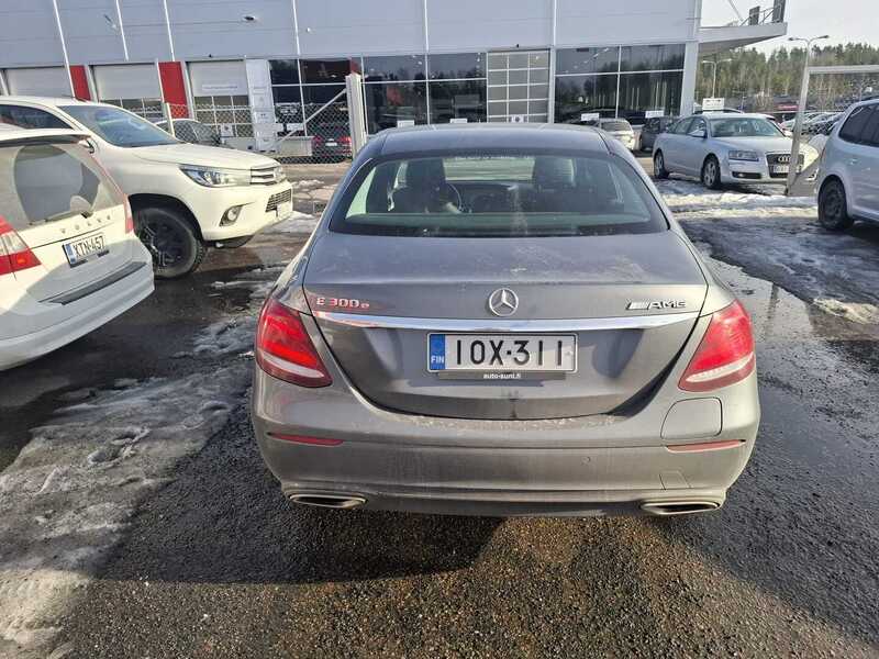 Mercedes-Benz E vaihtoauto
