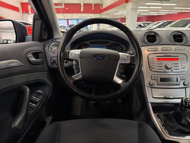 Ford Mondeo vaihtoauto