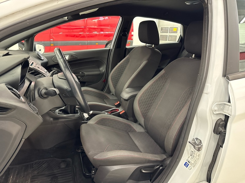 Ford Fiesta vaihtoauto