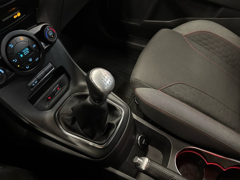 Ford Fiesta vaihtoauto