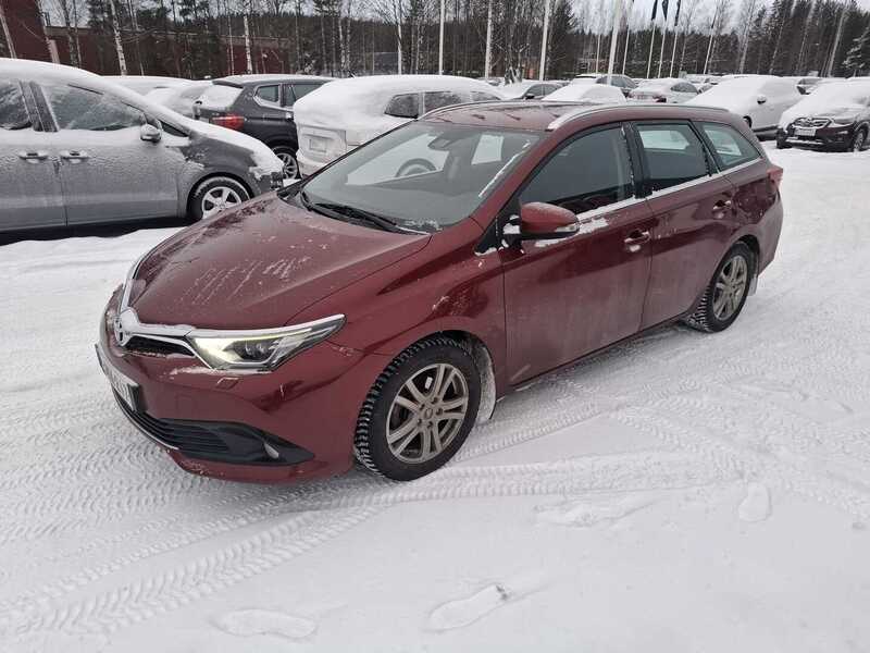 Toyota Auris vaihtoauto