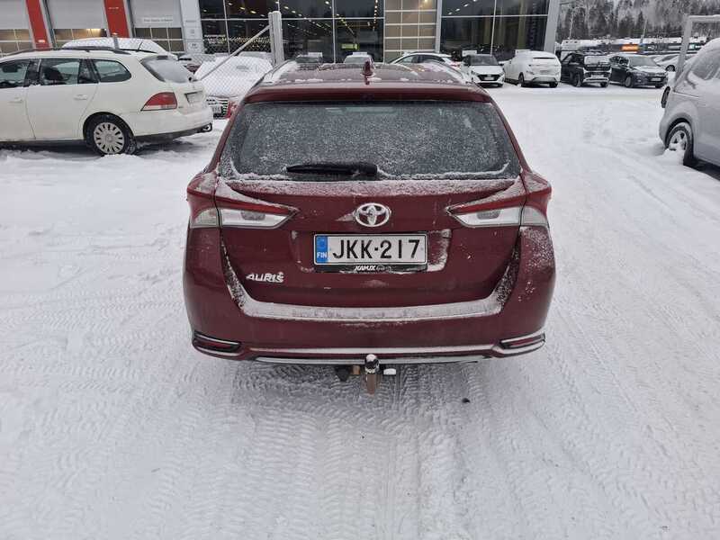 Toyota Auris vaihtoauto