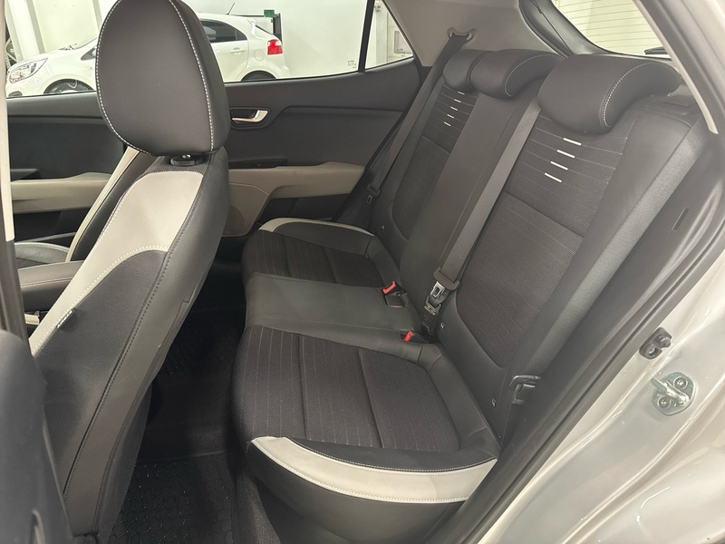 Kia Stonic vaihtoauto