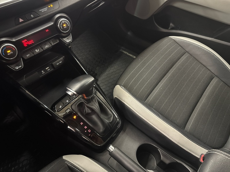 Kia Stonic vaihtoauto