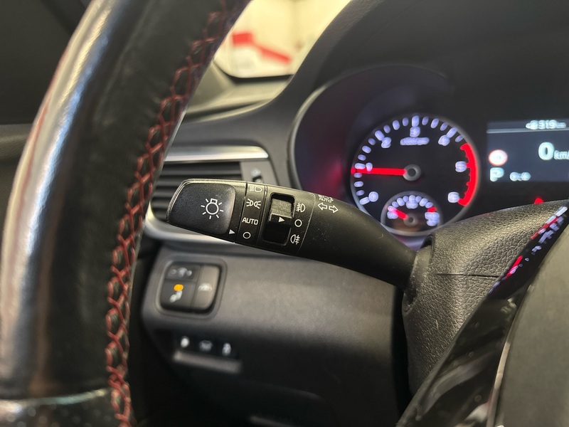 Kia Optima vaihtoauto