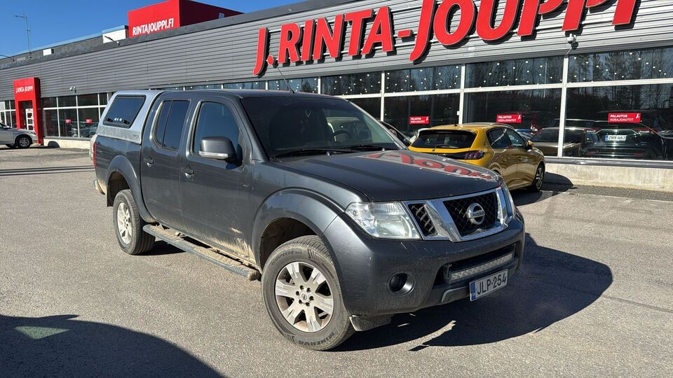 Nissan Navara vaihtoauto