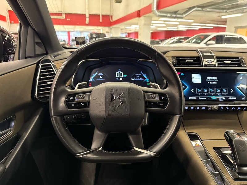 DS 7 Crossback vaihtoauto