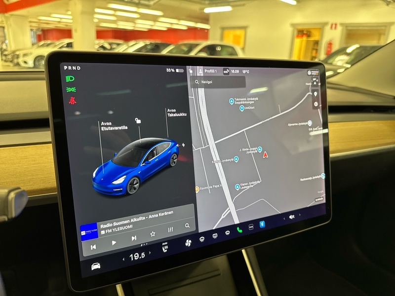Tesla Model 3 vaihtoauto