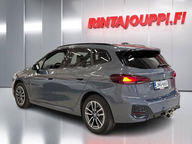 BMW 225 vaihtoauto