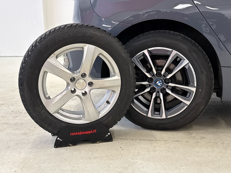 BMW 225 vaihtoauto