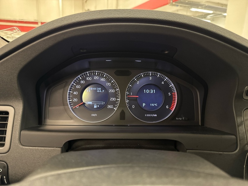 Volvo V70 vaihtoauto