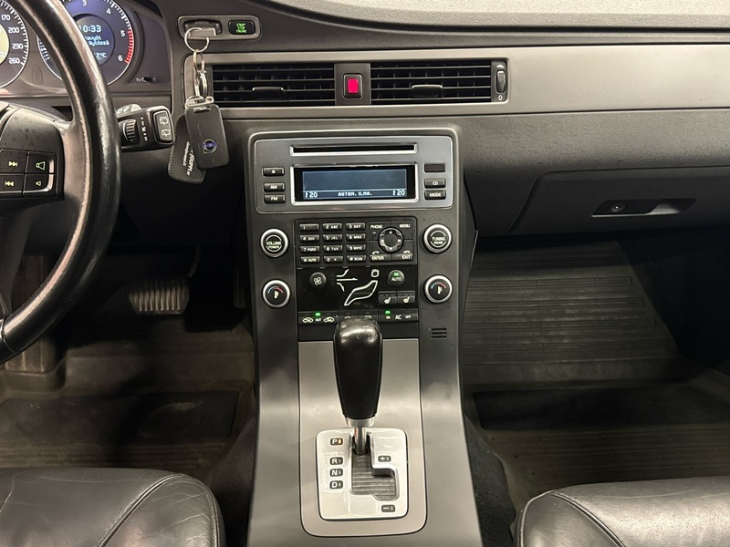 Volvo V70 vaihtoauto