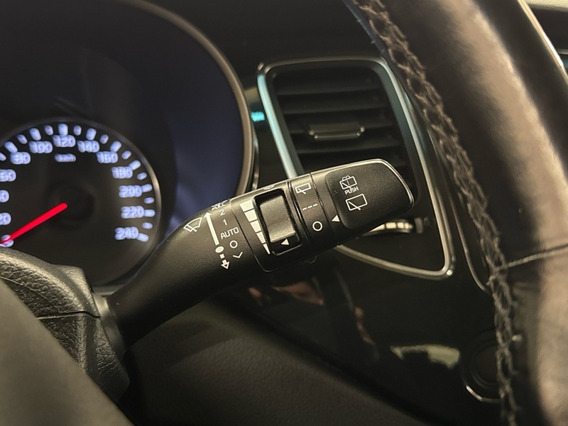 Kia Carens vaihtoauto