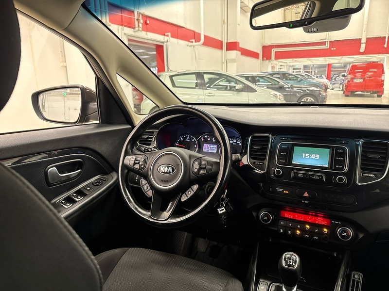 Kia Carens vaihtoauto