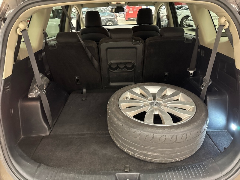 Kia Carens vaihtoauto