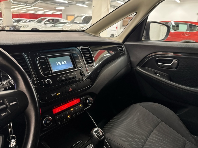 Kia Carens vaihtoauto