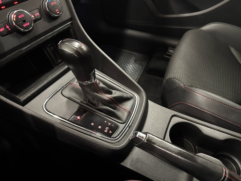 SEAT Leon ST vaihtoauto