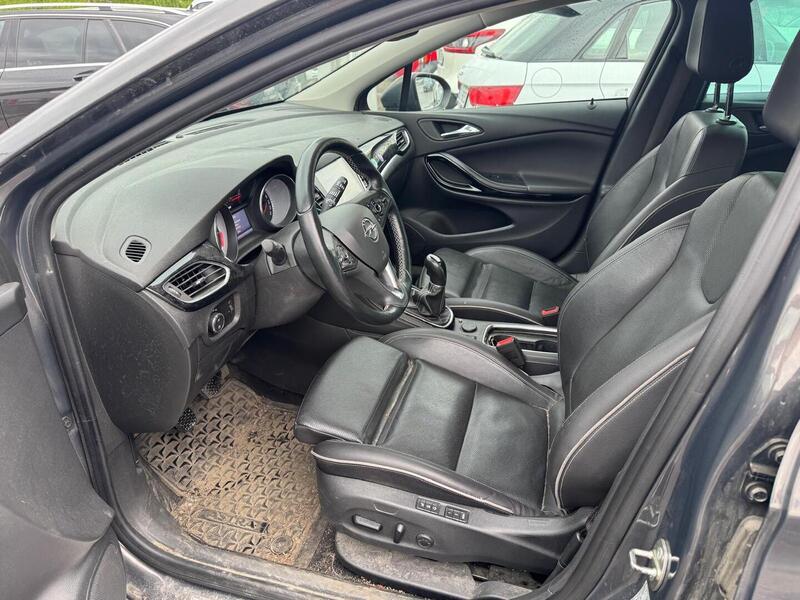 Opel Astra vaihtoauto