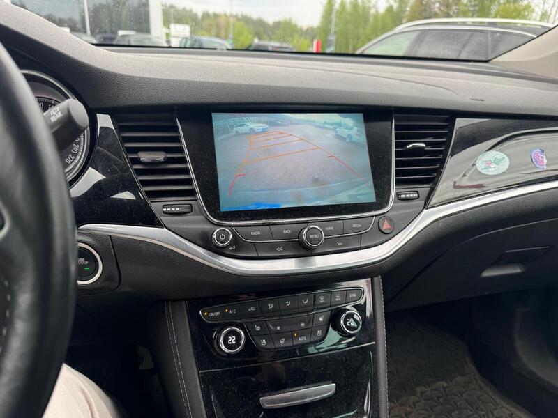 Opel Astra vaihtoauto
