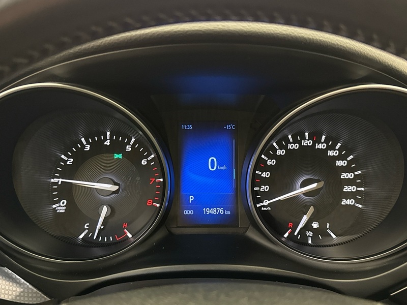 Toyota Avensis vaihtoauto