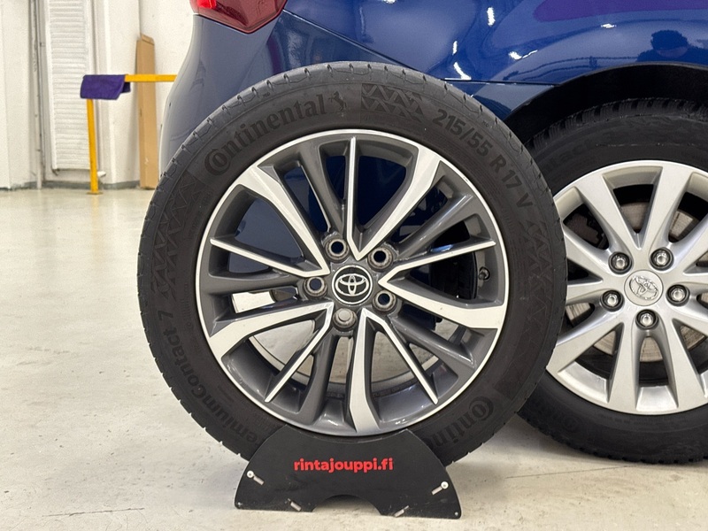 Toyota Avensis vaihtoauto