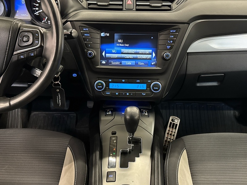 Toyota Avensis vaihtoauto