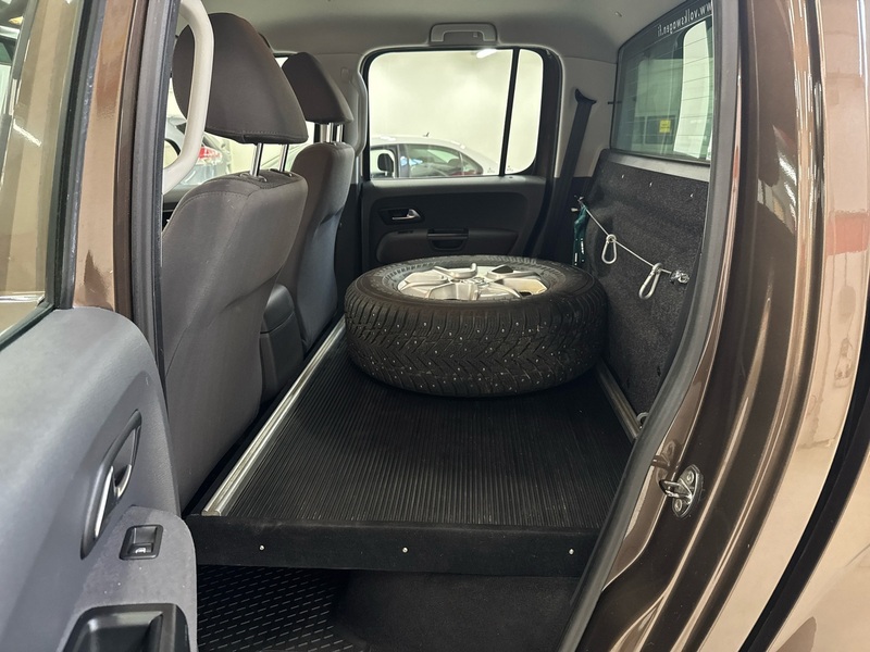 Volkswagen Amarok vaihtoauto