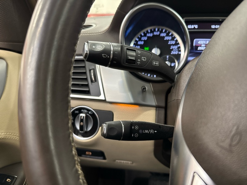 Mercedes-Benz ML vaihtoauto