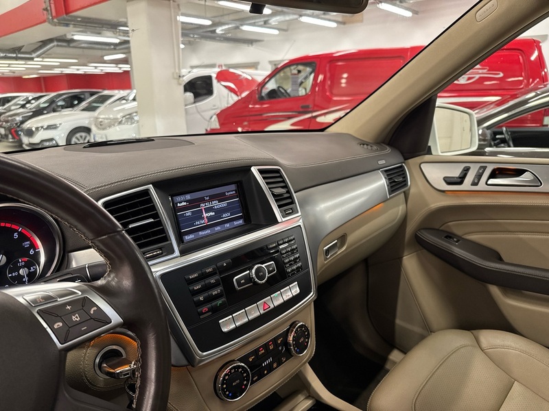 Mercedes-Benz ML vaihtoauto