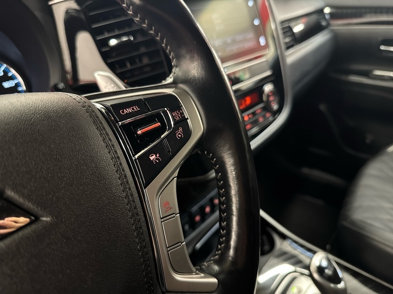 Mitsubishi Outlander PHEV vaihtoauto