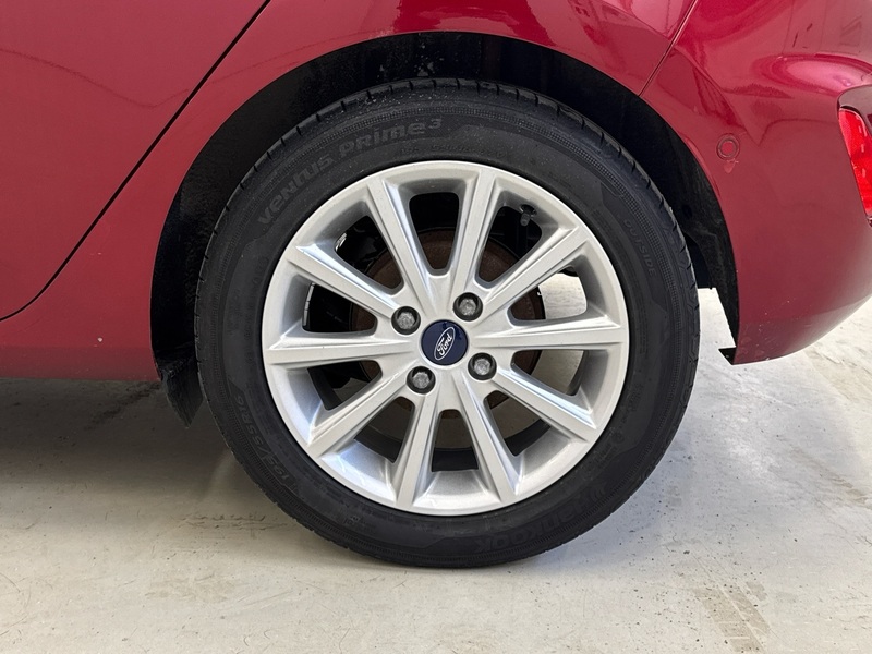 Ford Fiesta vaihtoauto