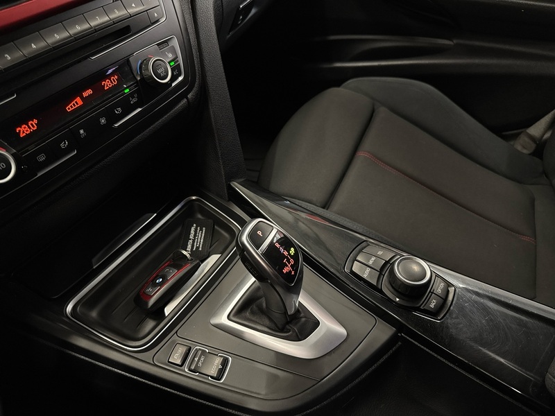BMW 320 vaihtoauto