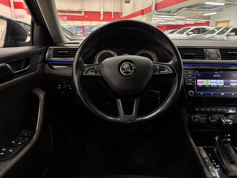 Skoda Superb vaihtoauto