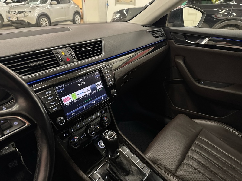 Skoda Superb vaihtoauto